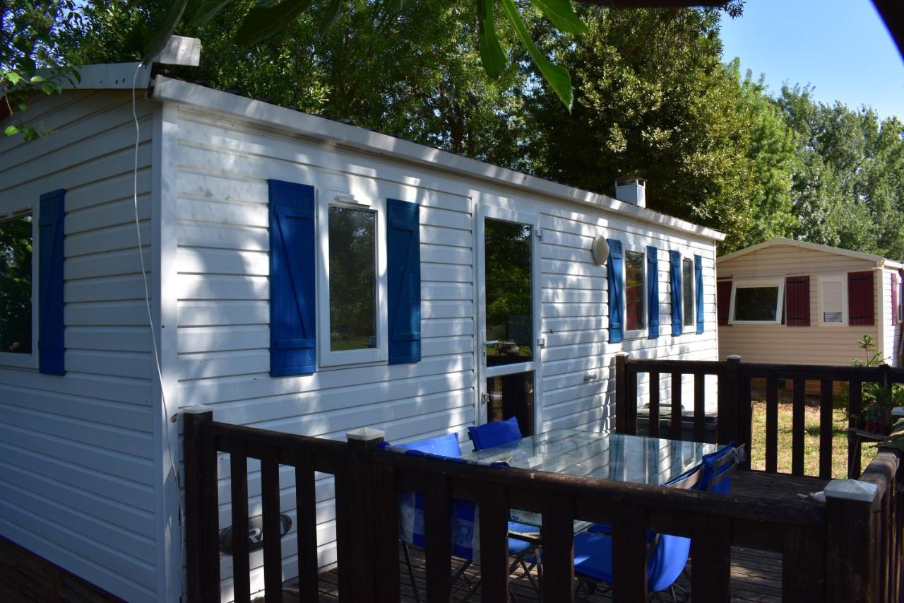 Mobil-Home Sur Terrain Bucolique Йер Экстерьер фото